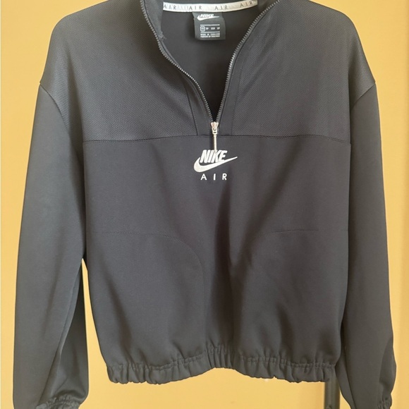 Nike Black Jacket with White Logo - Picture 2 of 12